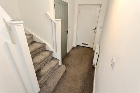 3 bedroom semi-detached house to rent, Tulip Street, Beeston, NG9