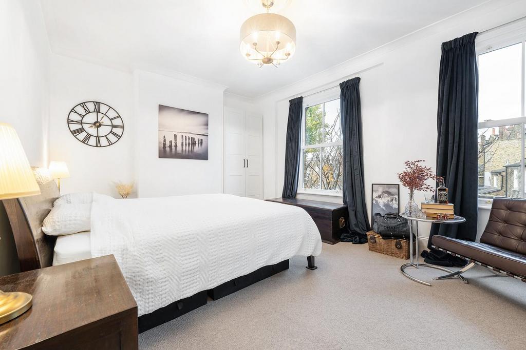 Principal Bedroom (1).jpg