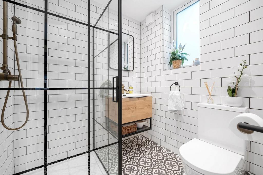 Bathroom Two.JPG