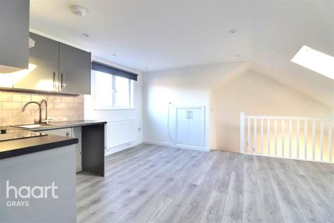 1 bedroom apartment to rent, Hathaway Road, GRAYS
