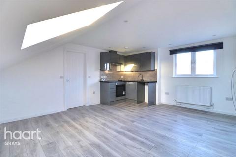 1 bedroom apartment to rent, Hathaway Road, GRAYS