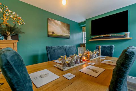 4 bedroom detached house for sale, Sandtoft Road, Doncaster, DN9