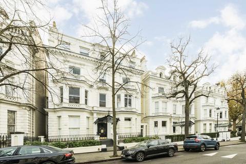 undefined, Holland Park, London W11