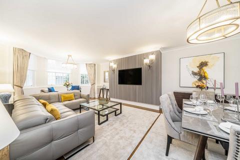 undefined, Holland Park, London W11