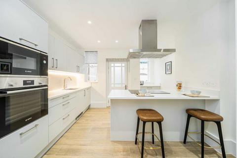 undefined, Holland Park, London W11