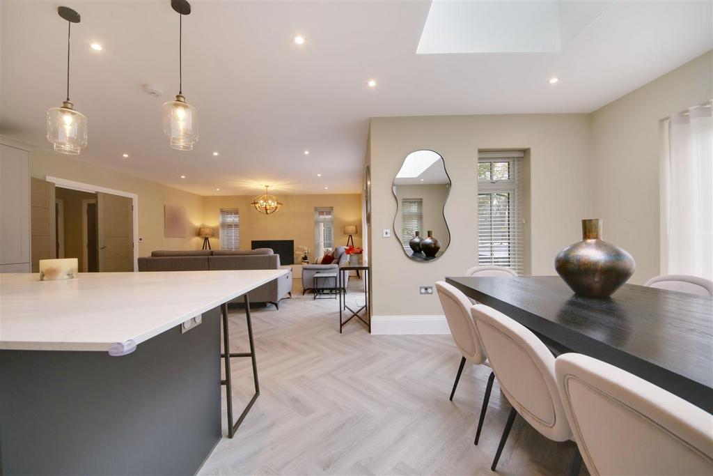 Kitchen Dining Livingdp.jpg