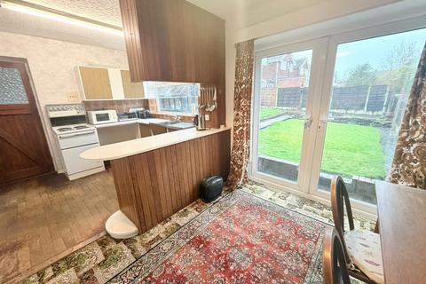 3 bedroom semi-detached house for sale, Westminster Avenue, Ashton-Under-Lyne OL6