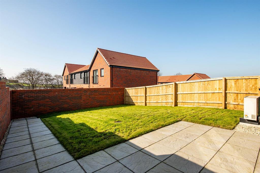 Plot 5 Garden.jpg