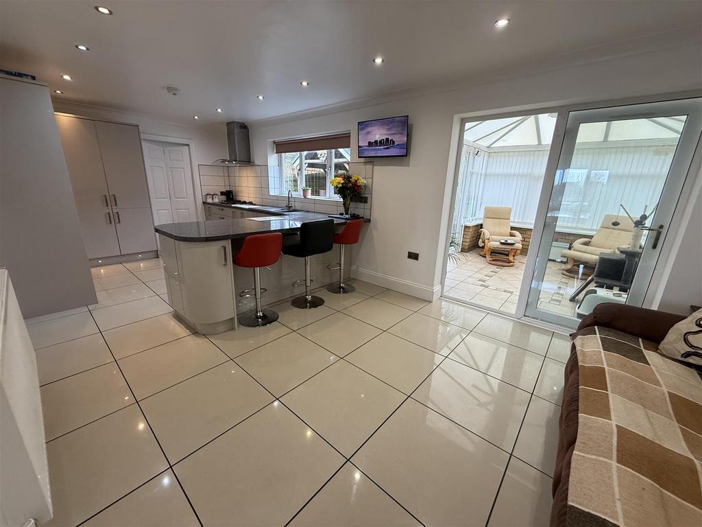 Open Plan Kitchen Family Room