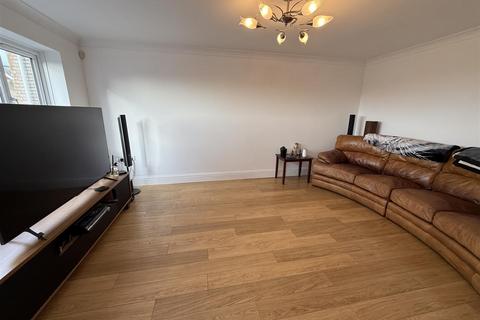 5 bedroom detached house for sale, Clos Y Capel, Llanelli