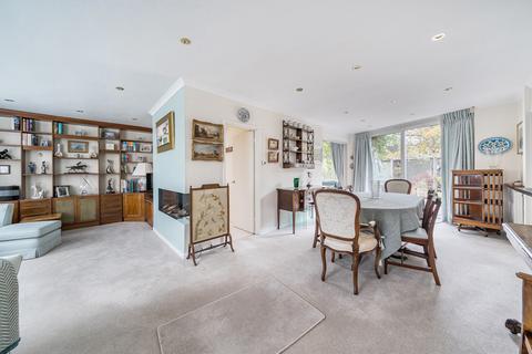undefined, Templemere, Weybridge, KT13
