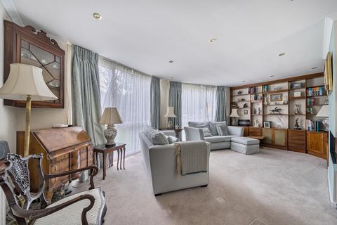 undefined, Templemere, Weybridge, KT13