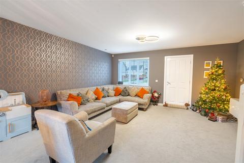 3 bedroom detached house for sale, Millcraig Place, Winchburgh, Broxburn