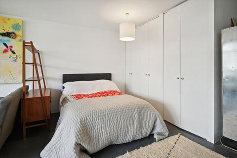 undefined, John Trundle Court, London EC2Y