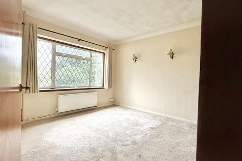 3 bedroom semi-detached bungalow for sale, Upper Avenue, Meopham, Kent
