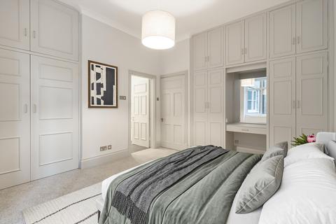 4 bedroom flat to rent, Bickenhall Mansions, Bickenhall Street, London, W1U