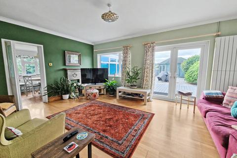 4 bedroom detached bungalow for sale, West Bay