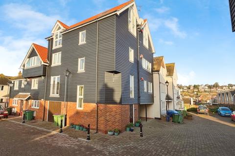 Newmans Close, Hythe