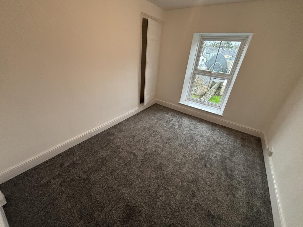 Rear bedroom 1