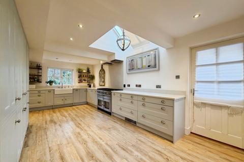 4 bedroom detached house for sale, Minnis Lane, Stelling Minnis, Canterbury