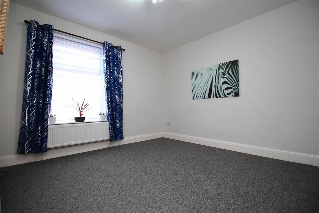 Bedroom one.jpg