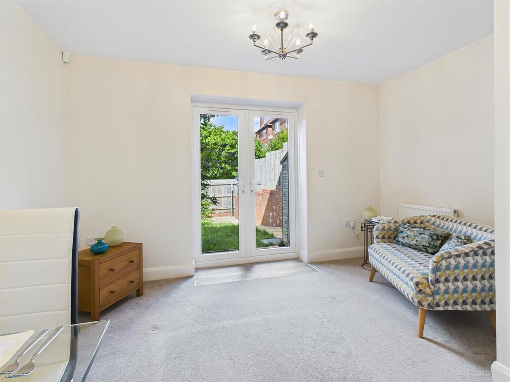 Lounge/Dining Room