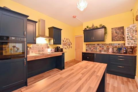 4 bedroom terraced house for sale, Caerleon Road, Newport, NP19