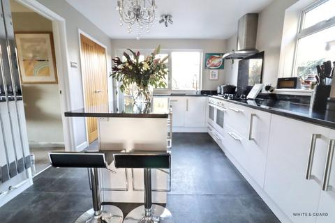 4 bedroom detached house for sale, Piping Green, Winchester SO21