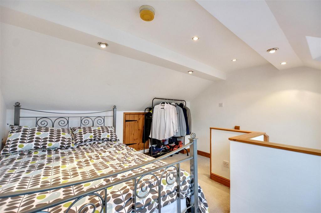 Bedroom 3 2.jpeg