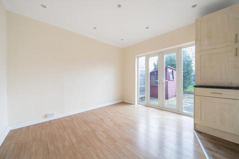 3 bedroom terraced house for sale, Fourth Avenue, Romford