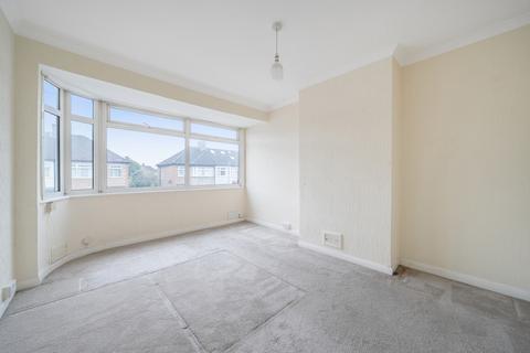 3 bedroom terraced house for sale, Fourth Avenue, Romford