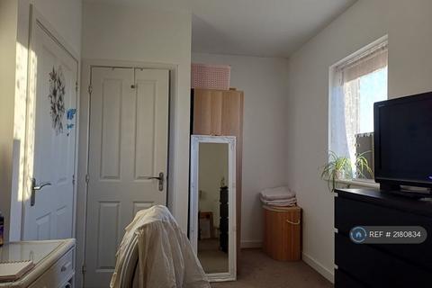 1 bedroom in a house share to rent, Arbus Crescent, Harrow, HA2