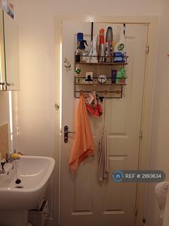 1 bedroom in a house share to rent, Arbus Crescent, Harrow, HA2