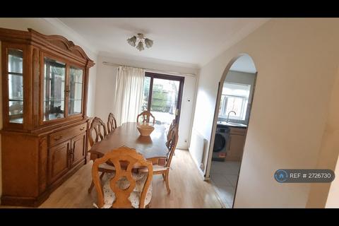 undefined, Gables Close, London, SE12