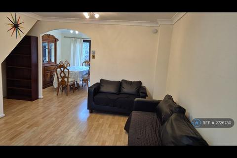 undefined, Gables Close, London, SE12