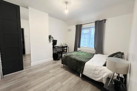 2 bedroom terraced house for sale, Capstone Road, Bromley, BR1