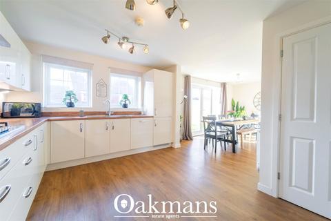 4 bedroom detached house for sale, Saxifrage Close, Worcestershire B61