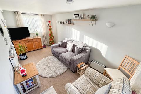 4 bedroom semi-detached house for sale, Bede Close, Corby NN18