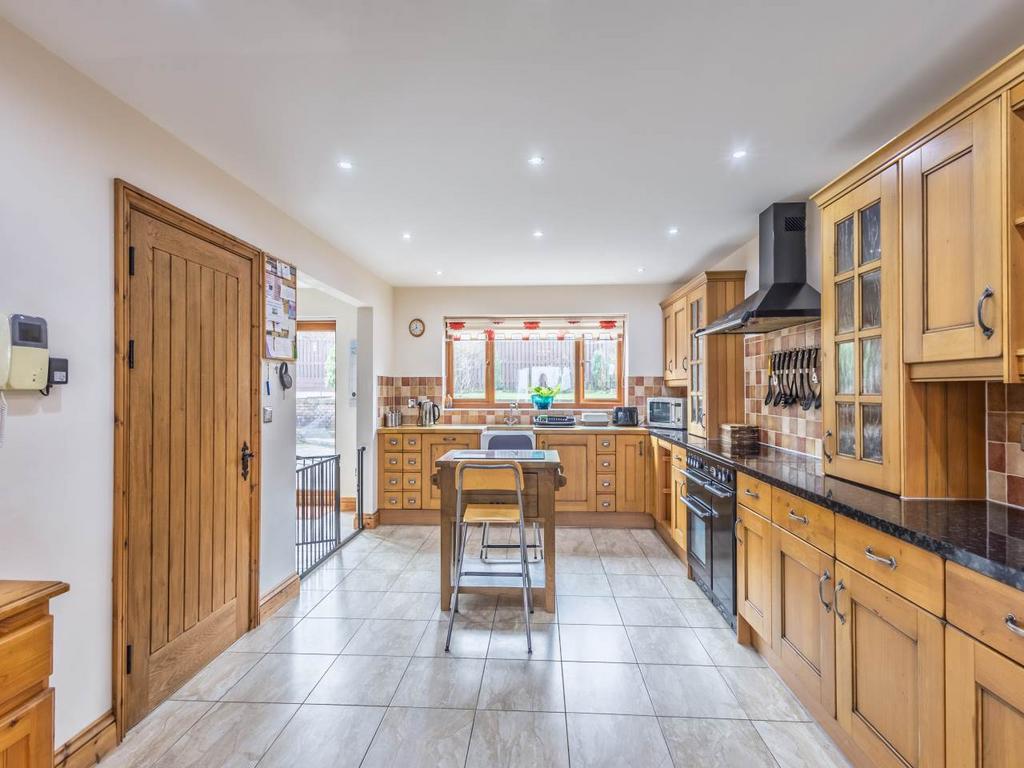 Kitchen 3