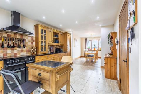 4 bedroom house for sale, Gelynos Avenue, NP12 0AT NP12