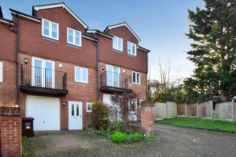 4 bedroom townhouse for sale, Ashtree Court, Hopewell Drive, Chatham, ME5