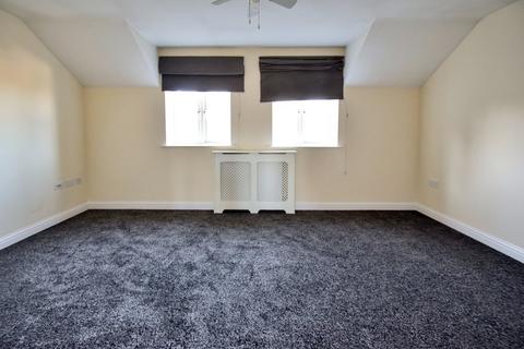 4 bedroom townhouse for sale, Ashtree Court, Hopewell Drive, Chatham, ME5