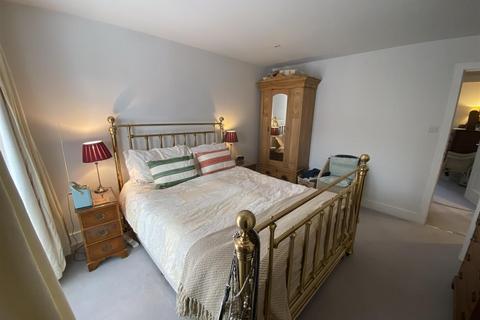 undefined, Milton Close, Henley-On-Thames RG9