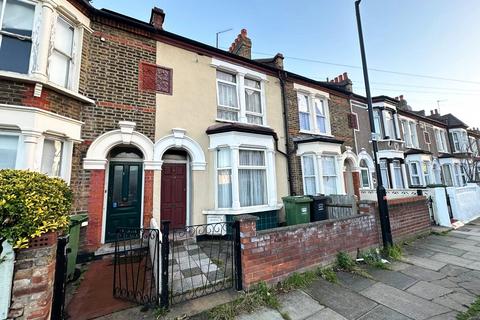 3 bedroom terraced house for sale, Nelgarde Road, London, SE6