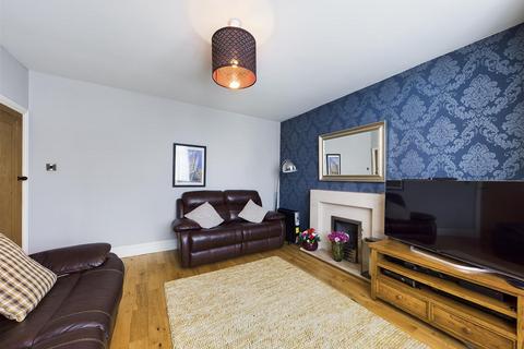 3 bedroom detached house to rent, Springfield Road, Sheffield