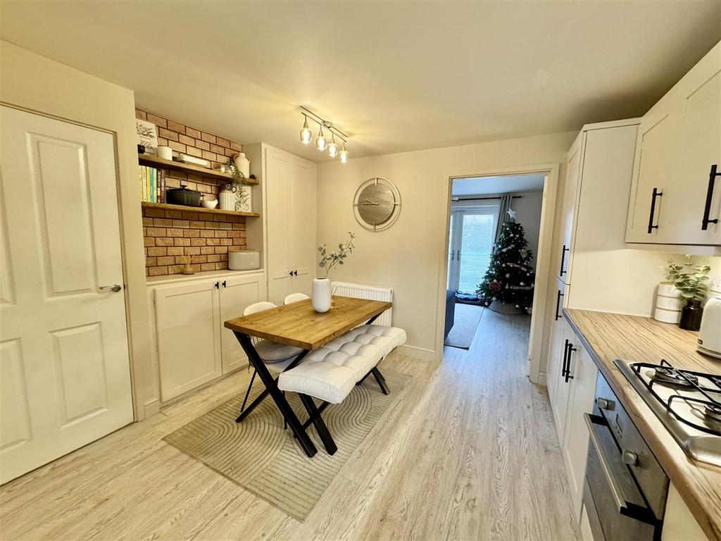 Kitchen diner