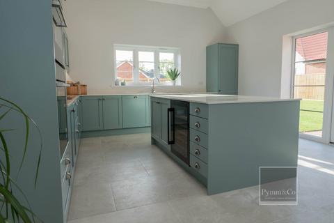 3 bedroom detached bungalow for sale, The Green, Southwold IP18