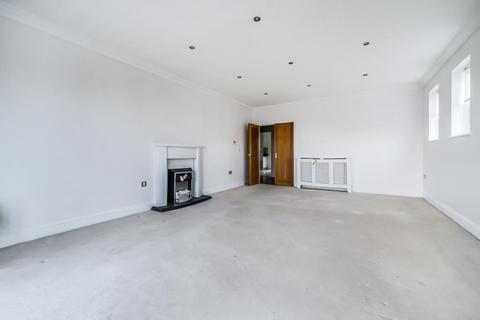 2 bedroom flat for sale, Grand Regency Heights,  Ascot,  Berkshire,  SL5