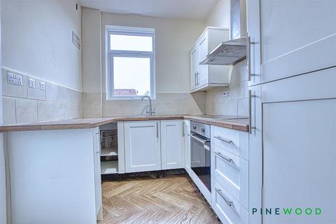 2 bedroom semi-detached house for sale, Williamthorpe Road, Chesterfield S42