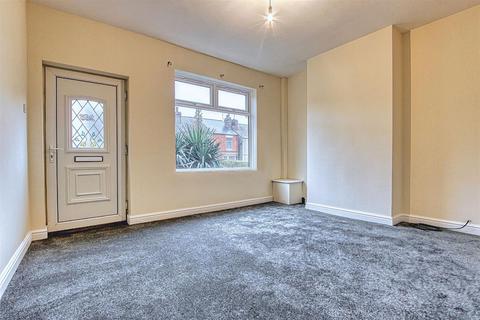 2 bedroom semi-detached house for sale, Williamthorpe Road, Chesterfield S42